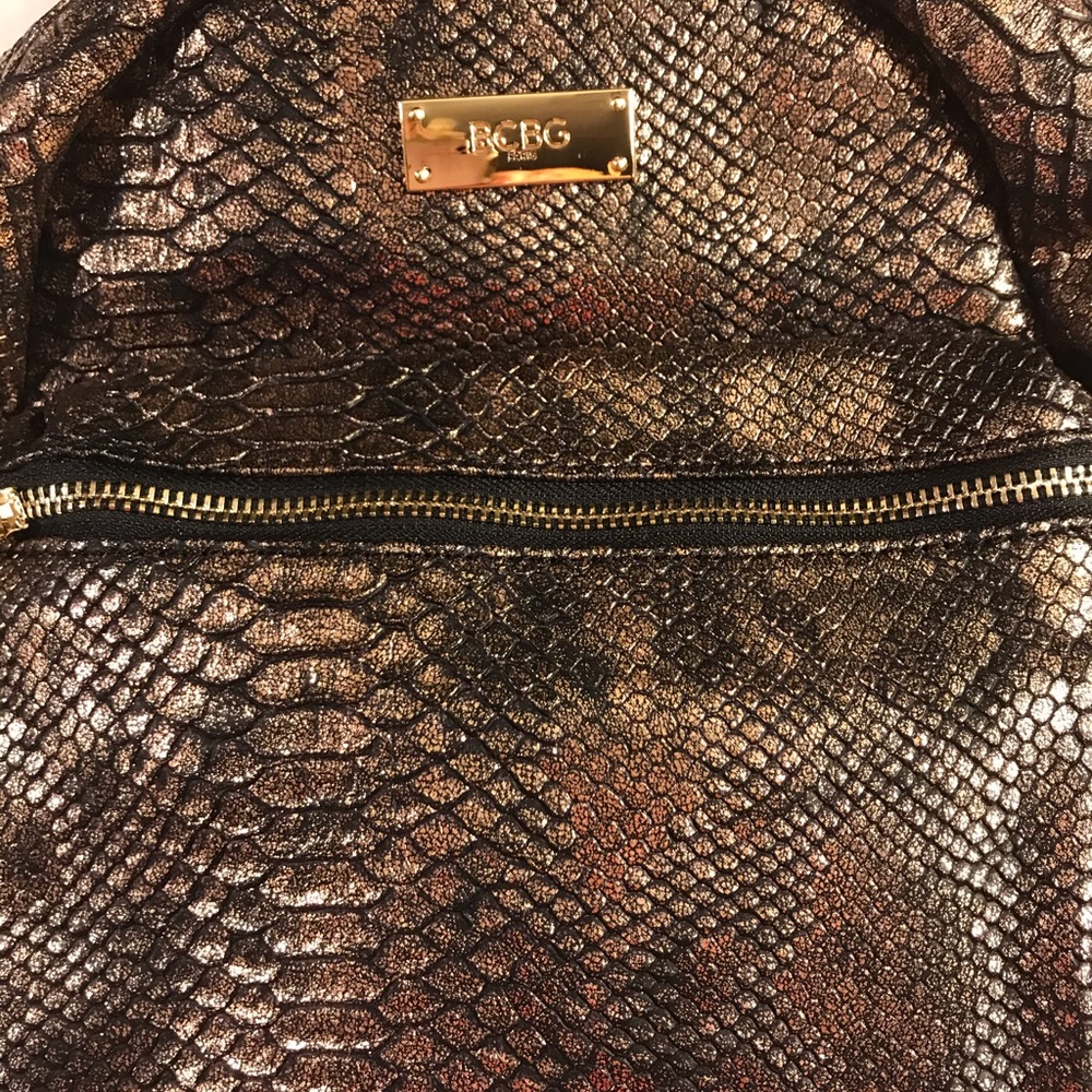 BACKPACK - Picture 2 of 4